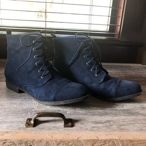 Navy blue ankle booties